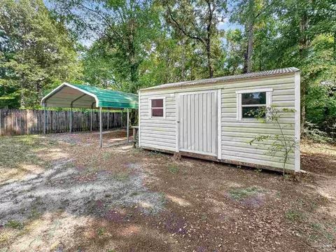 Exterior - 1150 Fleming Bridge Rd, Milton, FL 32570 photo 16 of 17