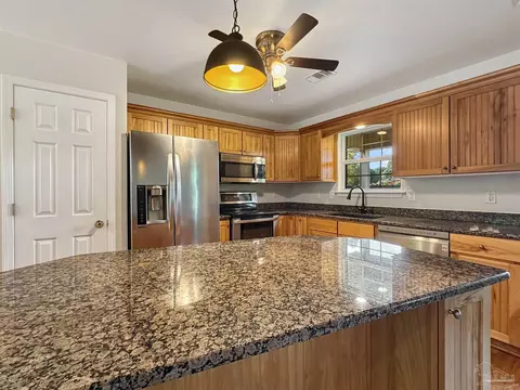 Kitchen - 1150 Fleming Bridge Rd, Milton, FL 32570 photo 1 of 2