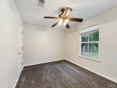 Bedroom - 1150 Fleming Bridge Rd, Milton, FL 32570 photo 4 of 5