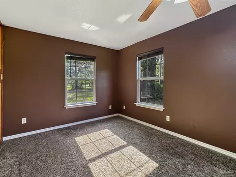 Bedroom - 1150 Fleming Bridge Rd, Milton, FL 32570 photo 2 of 5