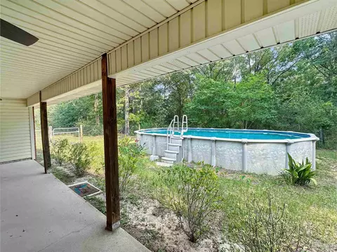 Exterior - 1150 Fleming Bridge Rd, Milton, FL 32570 photo 2 of 17