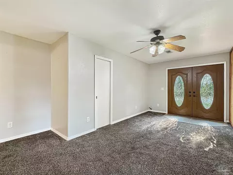 Living - 1150 Fleming Bridge Rd, Milton, FL 32570 photo 2 of 4