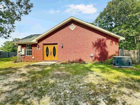 Exterior - 1150 Fleming Bridge Rd, Milton, FL 32570 photo 3 of 17
