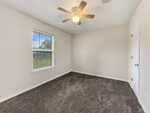 Bedroom - 1150 Fleming Bridge Rd, Milton, FL 32570 photo 3 of 5