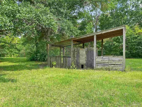 Exterior - 1150 Fleming Bridge Rd, Milton, FL 32570 photo 12 of 17