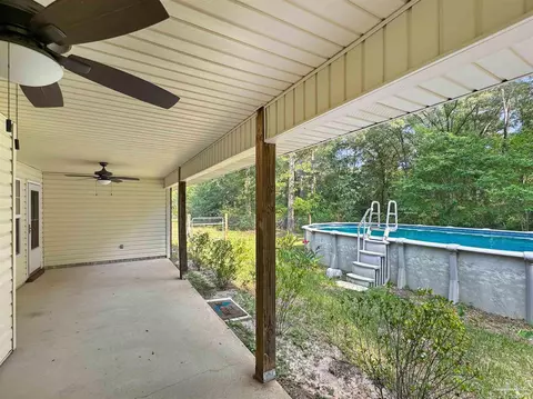 Exterior - 1150 Fleming Bridge Rd, Milton, FL 32570 photo 13 of 17