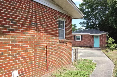 Exterior - 1003 E Texar Dr, Pensacola, FL 32503 photo 3 of 19