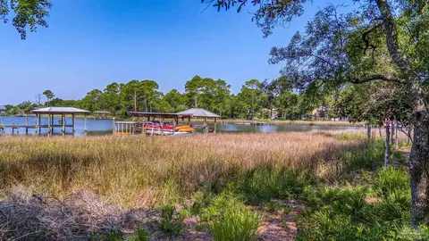 1960 Tanbark Dr, Milton, FL 32583 photo 8