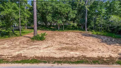 1960 Tanbark Dr, Milton, FL 32583 photo 3