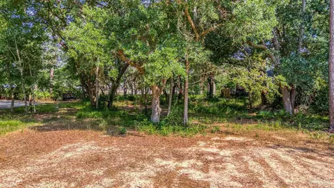 1960 Tanbark Dr, Milton, FL 32583 photo 4
