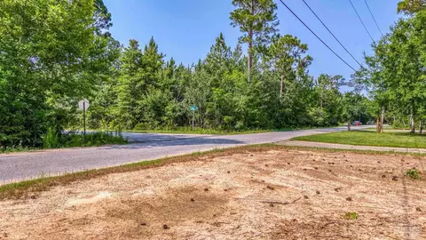 1960 Tanbark Dr, Milton, FL 32583 photo 11
