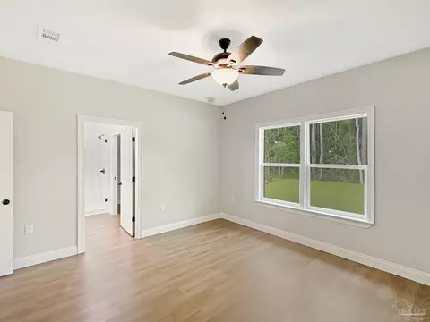 Bedroom - 3286 Damon Dr, Milton, FL 32583 photo 6 of 6
