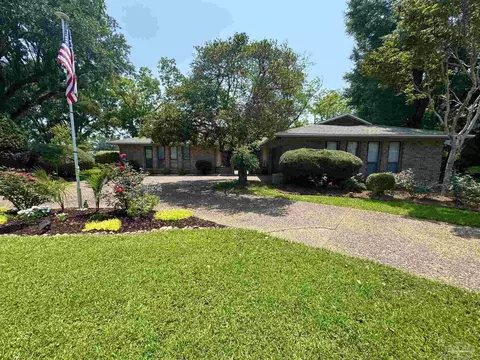 9754 Quail Hollow Ct, Pensacola, FL 32514