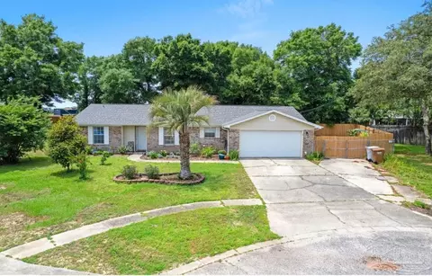 7837 Skyview Blvd, Navarre, FL 32566