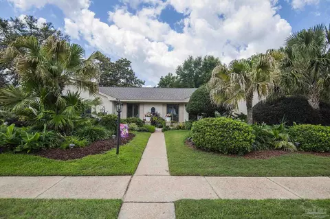 4249 Futura Dr, Pensacola, FL 32504