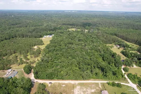 400 Brown Rd, Mcdavid, FL 32568 photo 10