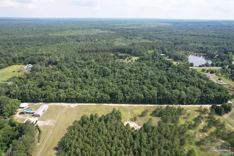 400 Brown Rd, Mcdavid, FL 32568