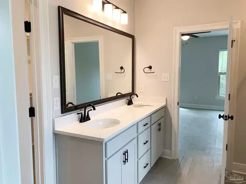 Bath - 5314 Adeline Cir 19-a #19-A ( ), Pace, FL 32571 photo 1 of 3