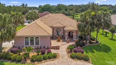 2792 Pga Blvd, Navarre, FL 32566