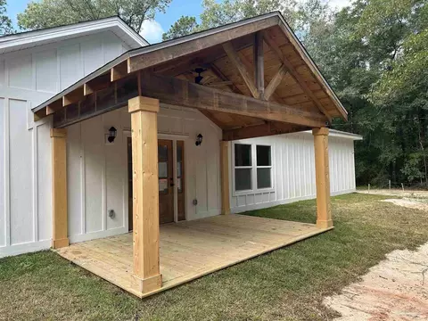 5661 Dupree Rd, Milton, FL 32570