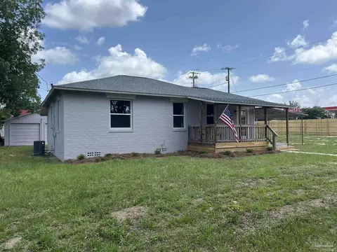 7196 Gillespie Rd, Milton, FL 32583