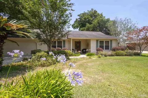 3430 Arizona Dr, Pensacola, FL 32504