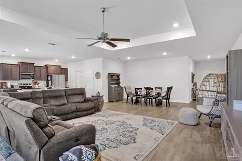 8079 Silver Maple Dr, Milton, FL 32583 photo 5