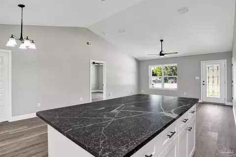 405 Mintz Ln, Cantonment, FL 32533 photo 9