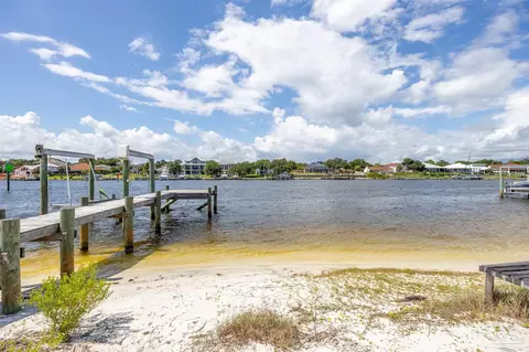 14076 Waterview Dr, Pensacola, FL 32507