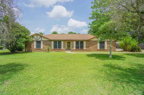 8310 Pilgrim Rd, Pensacola, FL 32514