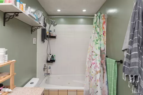 Bath - 2322 Silversides Loop, Pensacola, FL 32526 photo 2 of 4