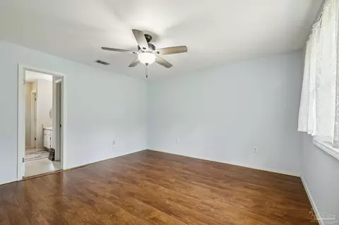 Bedroom - 6043 Dairy Rd, Baker, FL 32531 photo 7 of 8