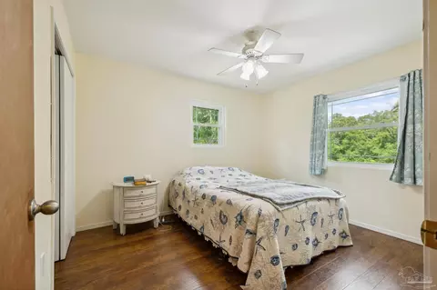 Bedroom - 6043 Dairy Rd, Baker, FL 32531 photo 5 of 8