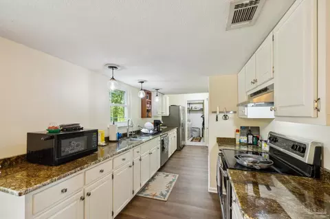 Kitchen - 6043 Dairy Rd, Baker, FL 32531 photo 1 of 3