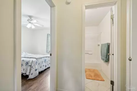 Entry Way - 6043 Dairy Rd, Baker, FL 32531 photo 5 of 5