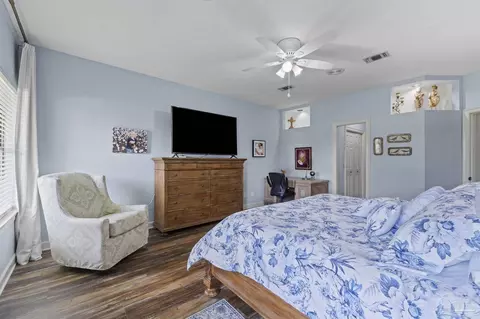 Bedroom - 5624 Firestone Dr, Pace, FL 32571 photo 3 of 7