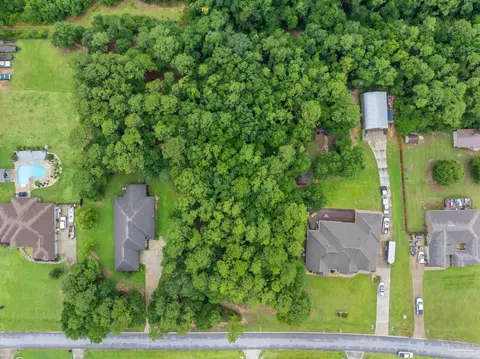 View/Area - 3093 Wallace Lake Rd, Pace, FL 32571 photo 3 of 10