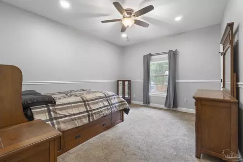 Bedroom - 3093 Wallace Lake Rd, Pace, FL 32571 photo 1 of 6