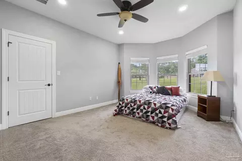 Bedroom - 3093 Wallace Lake Rd, Pace, FL 32571 photo 4 of 6