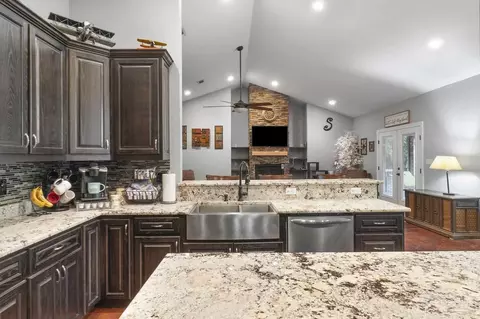 Kitchen - 3093 Wallace Lake Rd, Pace, FL 32571 photo 3 of 3
