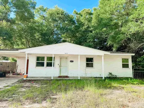 4675 Oakland Dr, Pensacola, FL 32526