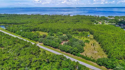 939 Avalon Blvd, Milton, FL 32583 photo 11
