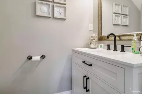 Bath - 3460 Edinburgh Dr, Pace, FL 32571 photo 11 of 13