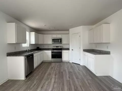Kitchen - 2143 Pineview Church Rd, Jay, FL 32565 photo 1 of 1