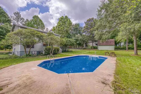Exterior - 6136 Beasley Rd, Crestview, FL 32536 photo 8 of 35