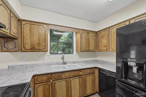 Kitchen - 6136 Beasley Rd, Crestview, FL 32536 photo 1 of 5