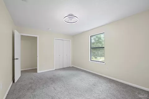 Bedroom - 6136 Beasley Rd, Crestview, FL 32536 photo 3 of 7