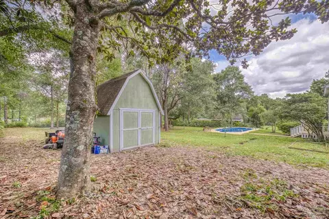 Exterior - 6136 Beasley Rd, Crestview, FL 32536 photo 19 of 35