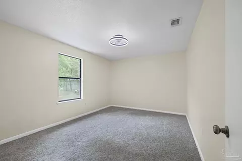 Bedroom - 6136 Beasley Rd, Crestview, FL 32536 photo 2 of 7