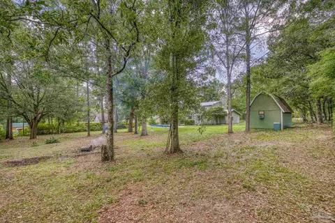 Exterior - 6136 Beasley Rd, Crestview, FL 32536 photo 16 of 35
